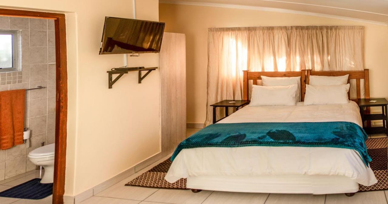 15 @ Porter Guesthouse Port Shepstone Exterior photo